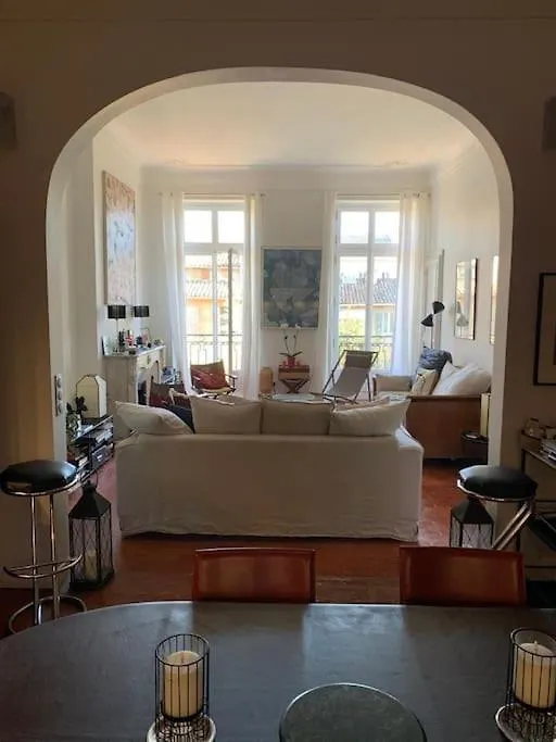 Coeur Longchamp, Grand Haussmannien Apartment Marseille