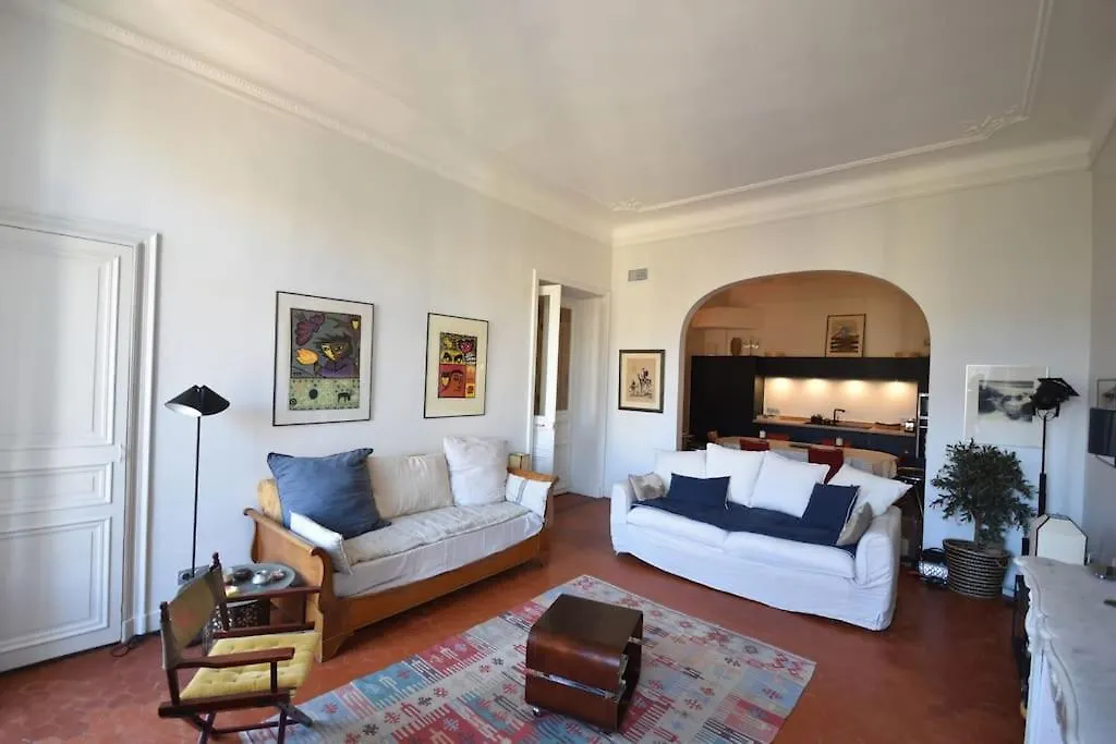 Coeur Longchamp, Grand Haussmannien Apartment Marseille France